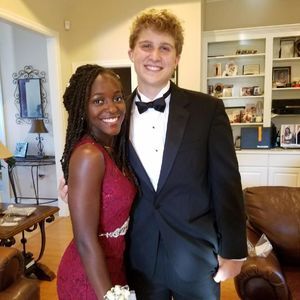 Meet your Posher, Briana